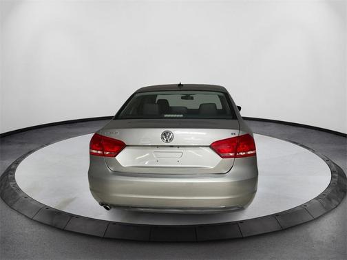 2014 Volkswagen Passat 2.5L SE