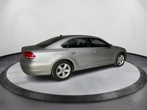2014 Volkswagen Passat 2.5L SE