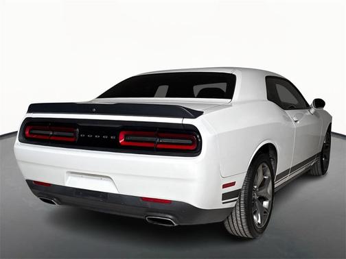 2017 Dodge Challenger SXT