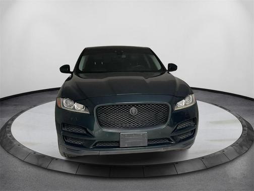 2017 Jaguar F-PACE 35t Prestige