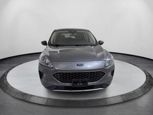 Gray Metallic 2022 Ford Escape SE