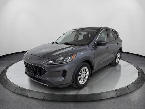 Gray Metallic 2022 Ford Escape SE
