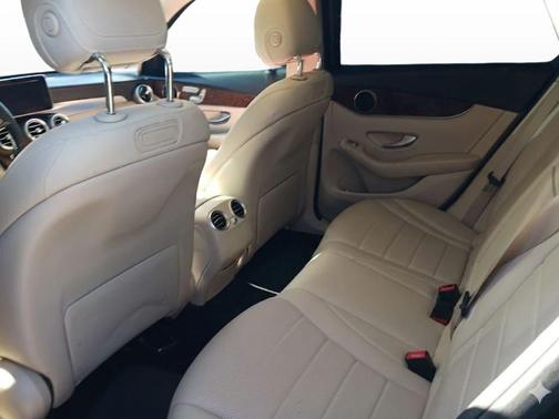 2019 Mercedes-Benz GLC 300 Base