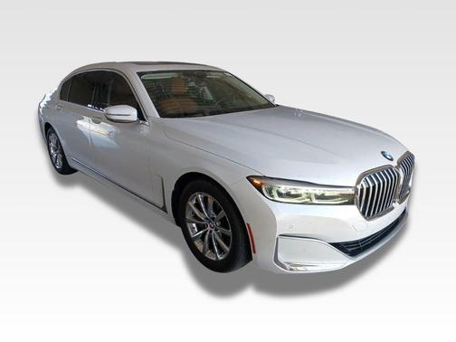 Mineral White Metallic 2020 BMW 740 i