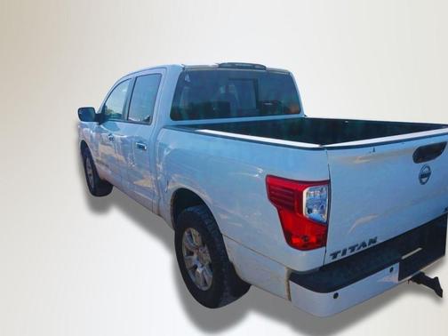 2018 Nissan Titan SV