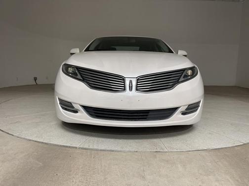 2016 Lincoln MKZ Base