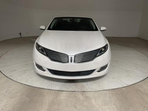2016 Lincoln MKZ Base