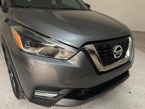 2019 Nissan Kicks SR