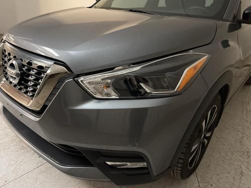 2019 Nissan Kicks SR