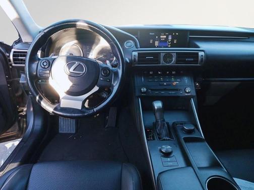 2015 Lexus IS 250 Crafted Line