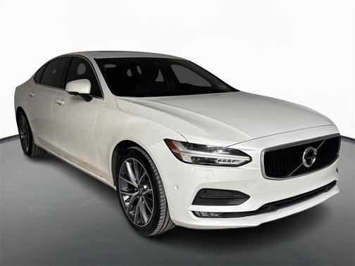 2018 Volvo S90 T5 Momentum