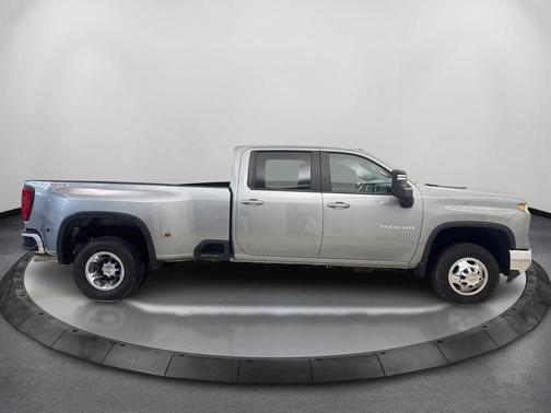 Sterling Gray Metallic 2025 Chevrolet Silverado 3500 LT