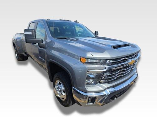 Sterling Gray Metallic 2025 Chevrolet Silverado 3500 LT