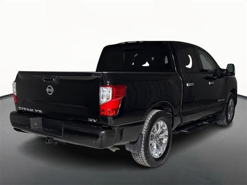 2021 Nissan Titan SV
