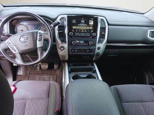2021 Nissan Titan SV