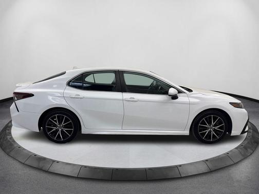 2021 Toyota Camry SE Nightshade