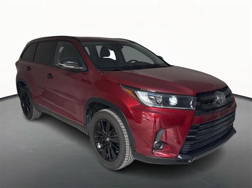 2019 Toyota Highlander SE