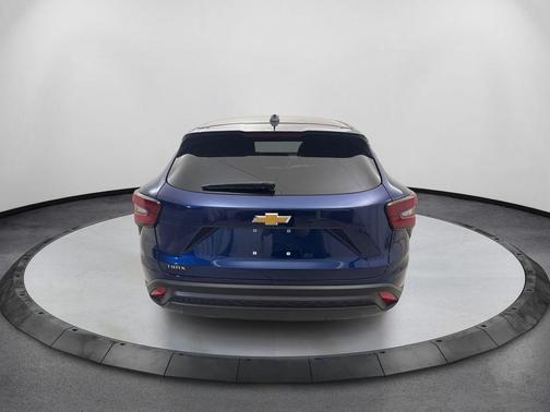 Blue Glow Metallic 2024 Chevrolet Trax LS
