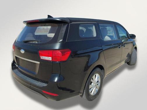 2018 Kia Sedona L