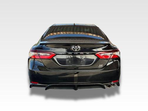 Midnight Black Metallic 2022 Toyota Camry SE
