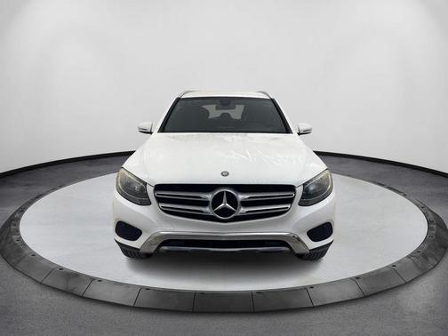 White 2017 Mercedes-Benz GLC 300 Base