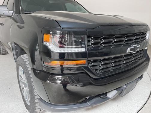 2018 Chevrolet Silverado 1500 Custom