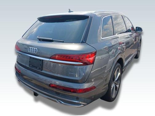 2020 Audi Q7 55 Premium Plus