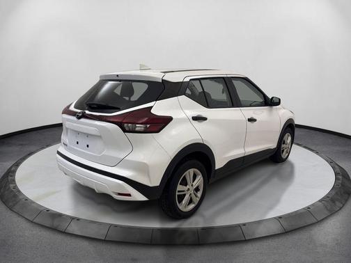 Fresh Powder 2022 Nissan Kicks S