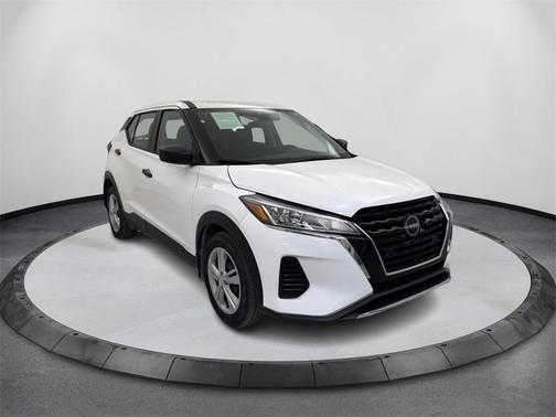 2022 Nissan Kicks S