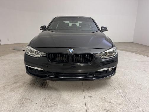 2018 BMW 330 i