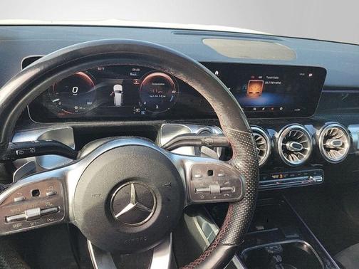 2021 Mercedes-Benz GLB 250 Base 4MATIC