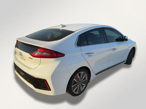 2018 Hyundai IONIQ Hybrid Limited