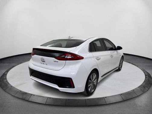 2018 Hyundai IONIQ Hybrid Limited