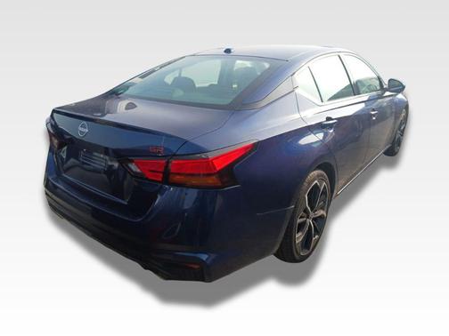 Deep Blue Pearl 2023 Nissan Altima 2.5 SR