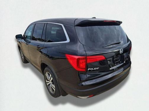 2016 Honda Pilot EX-L w/ Navigation