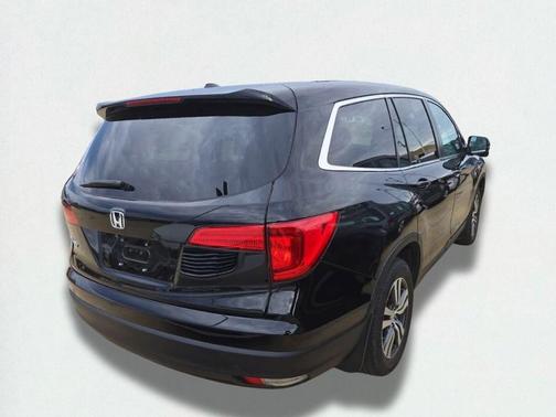 2016 Honda Pilot EX-L w/ Navigation