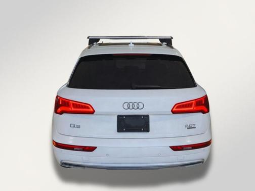 2018 Audi Q5 2.0T Premium Plus