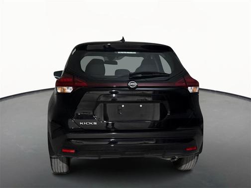2023 Nissan Kicks S