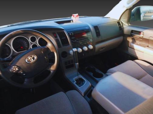 2010 Toyota Tundra Grade