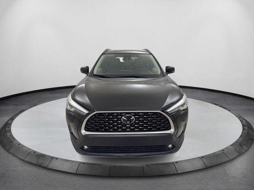 Jet Black 2022 Toyota Corolla Cross XLE