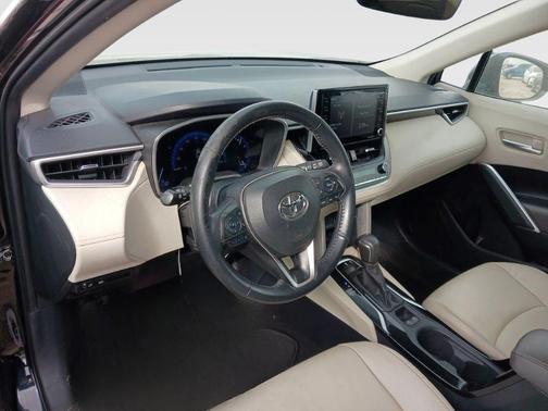 2022 Toyota Corolla Cross XLE