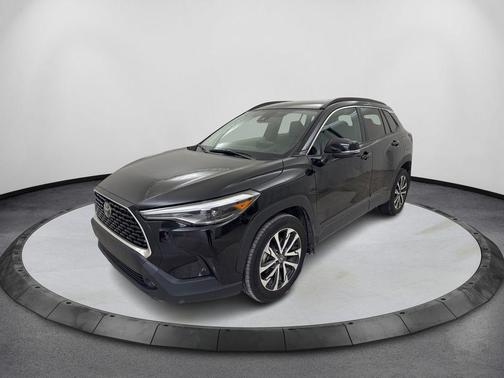 Jet Black 2022 Toyota Corolla Cross XLE