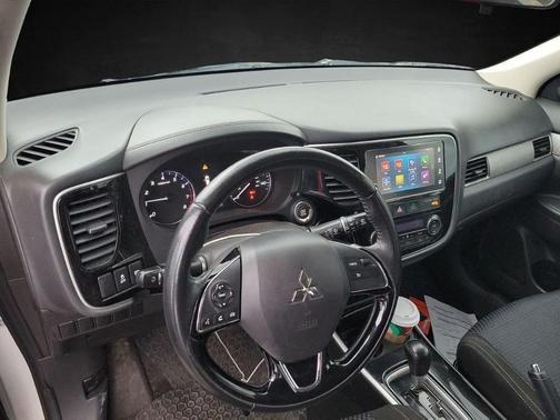 2018 Mitsubishi Outlander SE