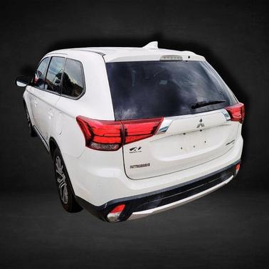 2018 Mitsubishi Outlander SE