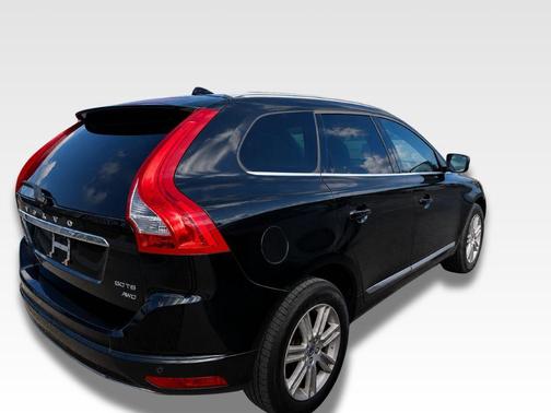 Onyx Black Metallic 2016 Volvo XC60 T6 Premier Plus