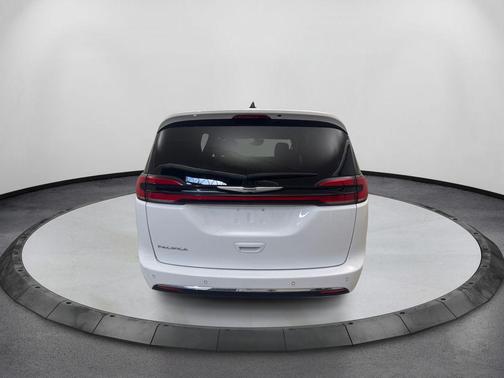 Bright White Clearcoat 2025 Chrysler Pacifica Select