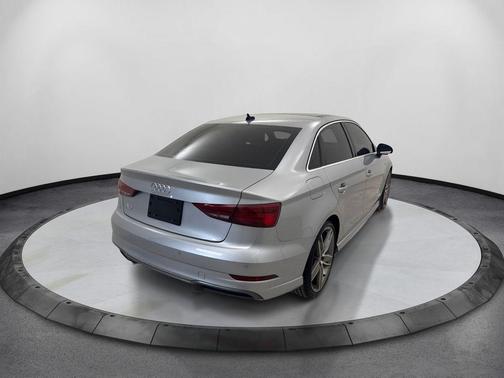 Florett Silver Metallic 2019 Audi A3 2.0T Premium