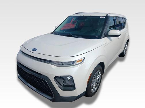 Snow White Pearl 2021 Kia Soul LX