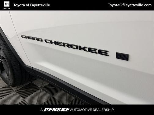 2023 Jeep Grand Cherokee Altitude