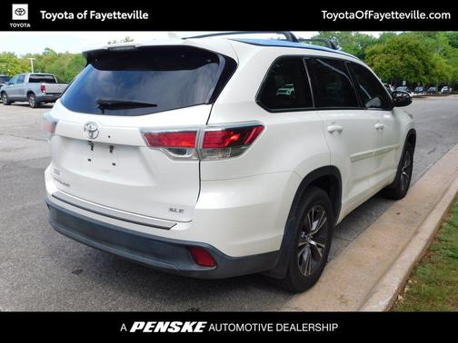 Blizzard Pearl 2016 Toyota Highlander XLE